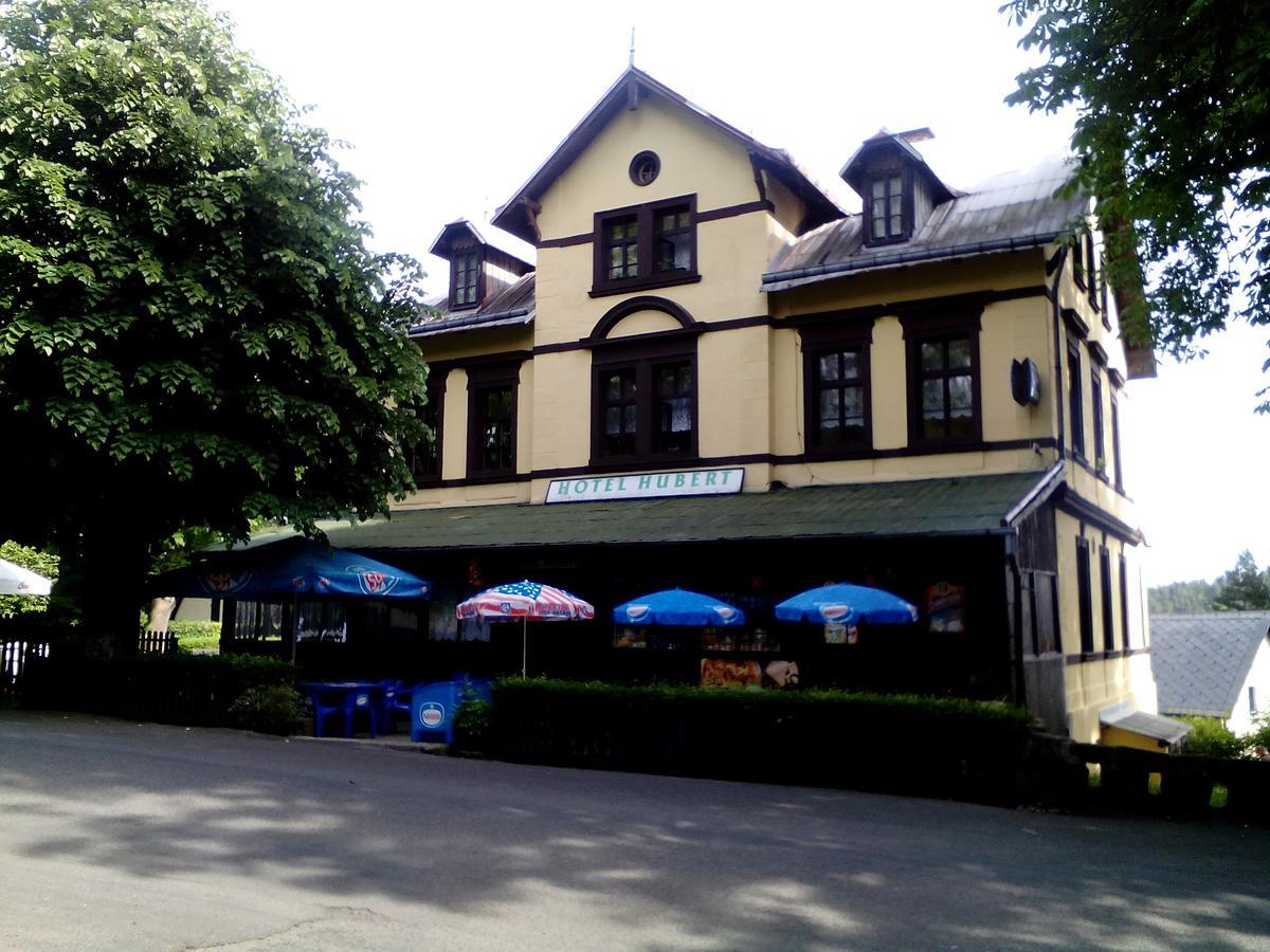 Hotel Hubert Hrensko Luaran gambar